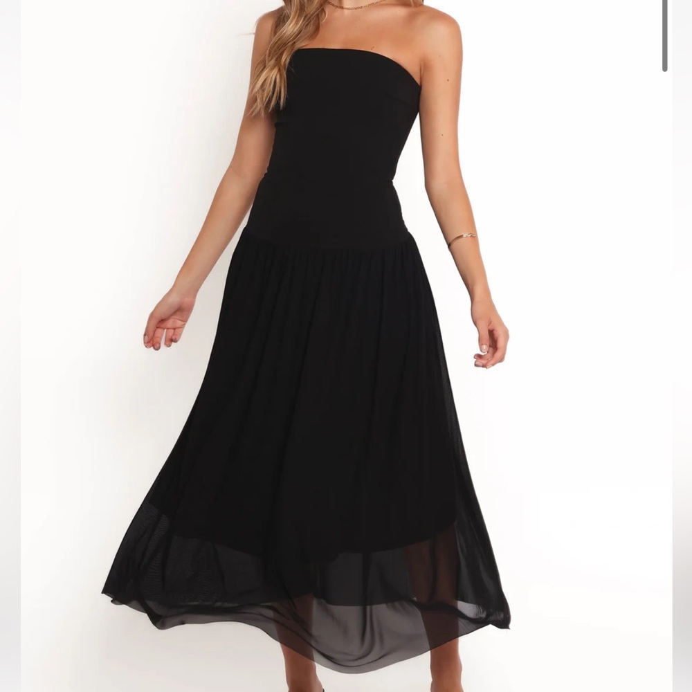 Petal & Pup Black Strapless Midi Dress